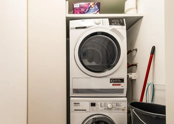 Beautiful Apartment In The City And Free Parking